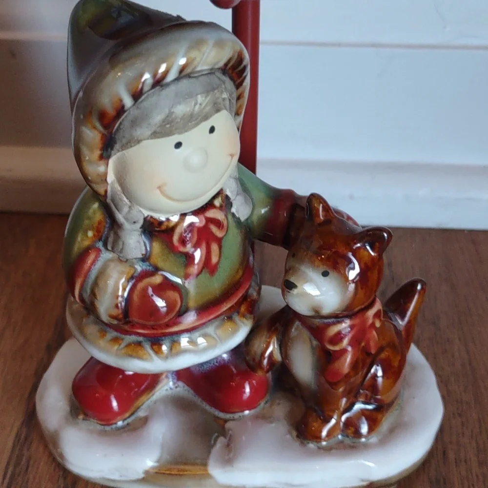Yankee Candle Winter Scene Tea Light Candle Holder Designed by Ronnie Walter - Picture 2 of 6